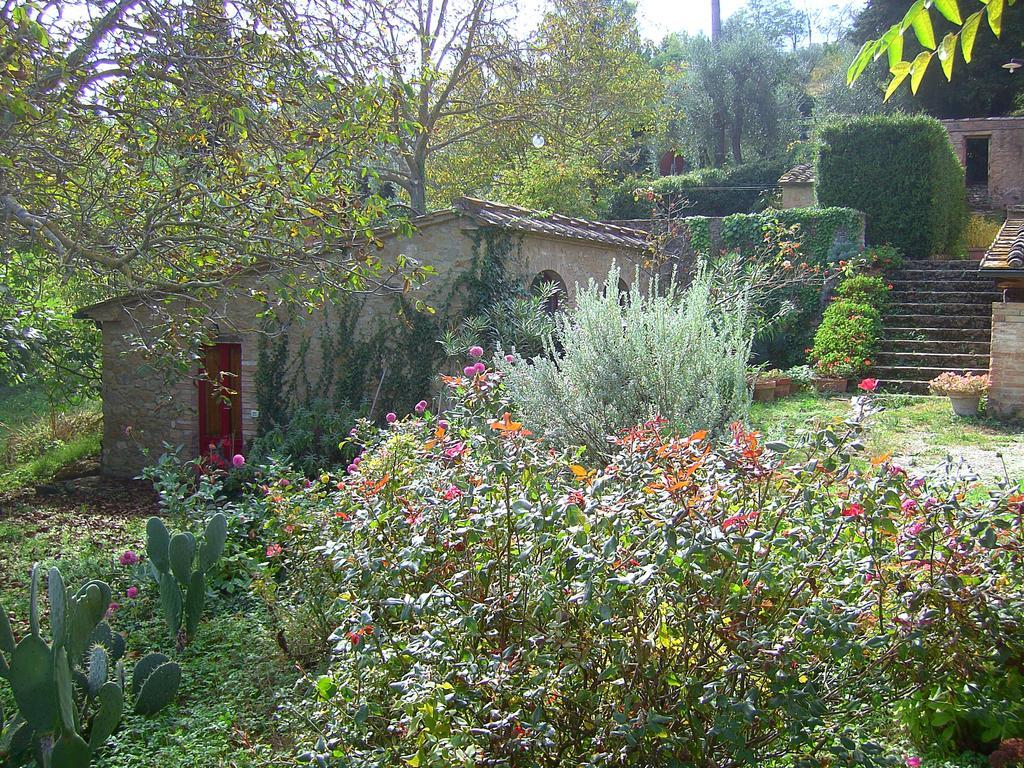 Villa Il Palazzino Volterra Bagian luar foto