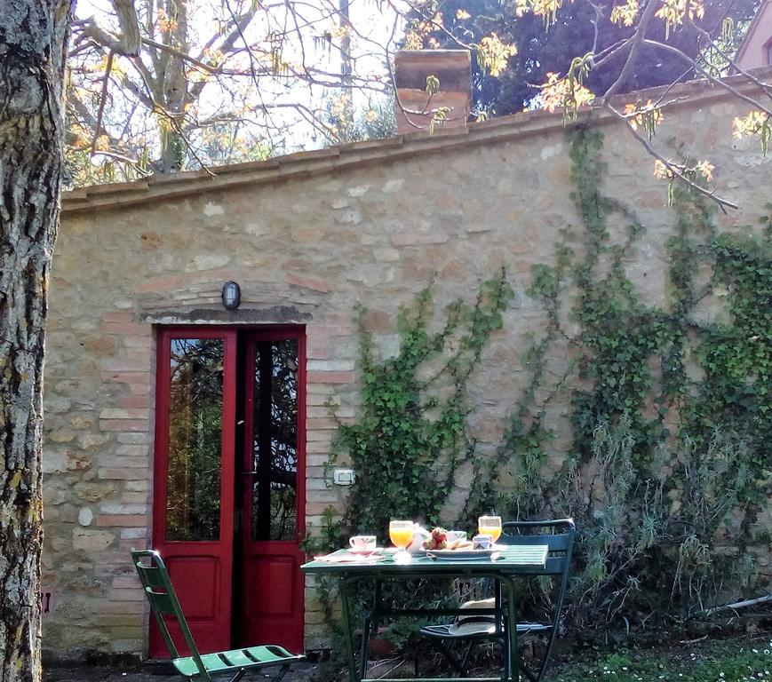 Villa Il Palazzino Volterra Bagian luar foto