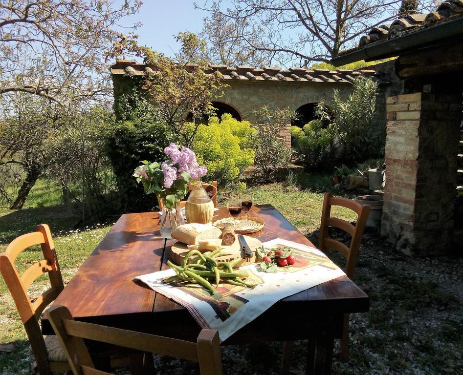 Villa Il Palazzino Volterra Bagian luar foto